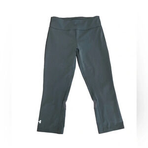 Under Armour Size Small Nylon Leggings. Excellent Condition.